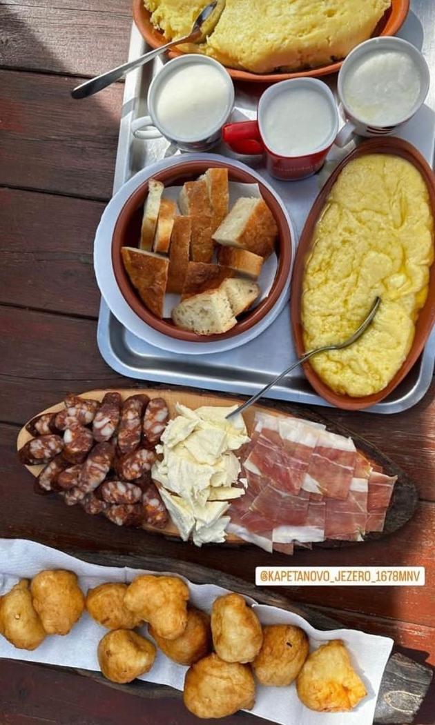 Kapetanovo Jezero Bungalov Bed & Breakfast Podgorica Bagian luar foto
